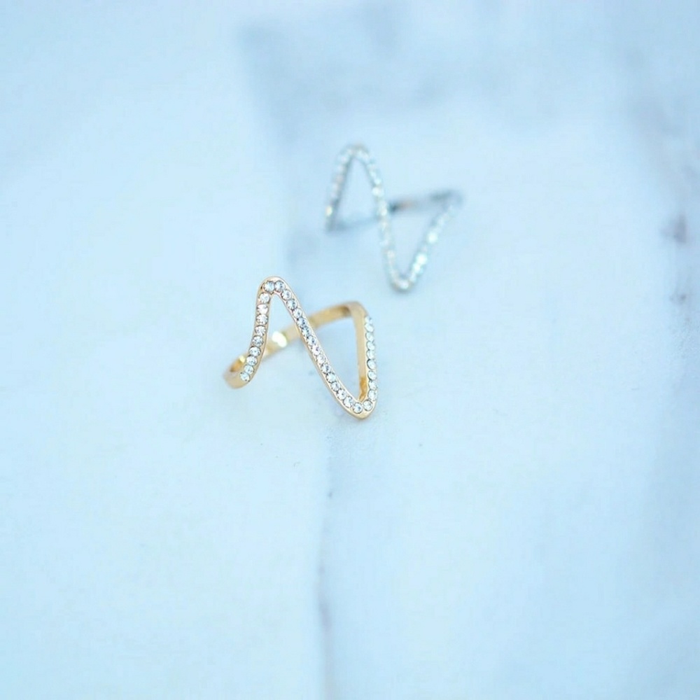 5 for $25 Crystal Studded Ring - Picture 3 of 6